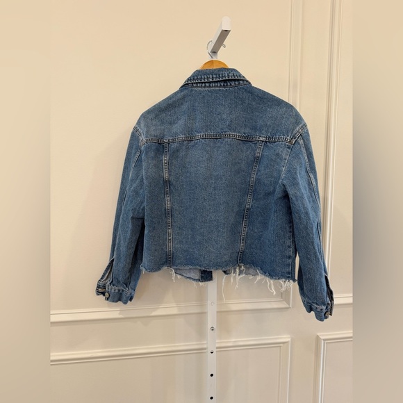 Old Navy Blue Jean Jacket Classic Style - Picture 5 of 7